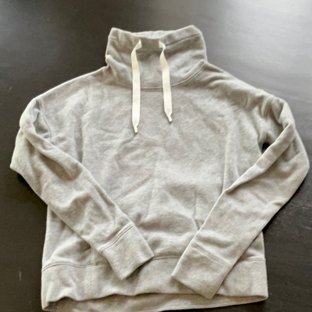 Gray Lululemon Turtleneck Fleece Sweatshirt